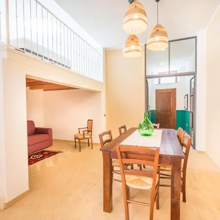 公寓 Le Nid - Centro Citta - Terrazza - Wifi Ac 卡利亚里